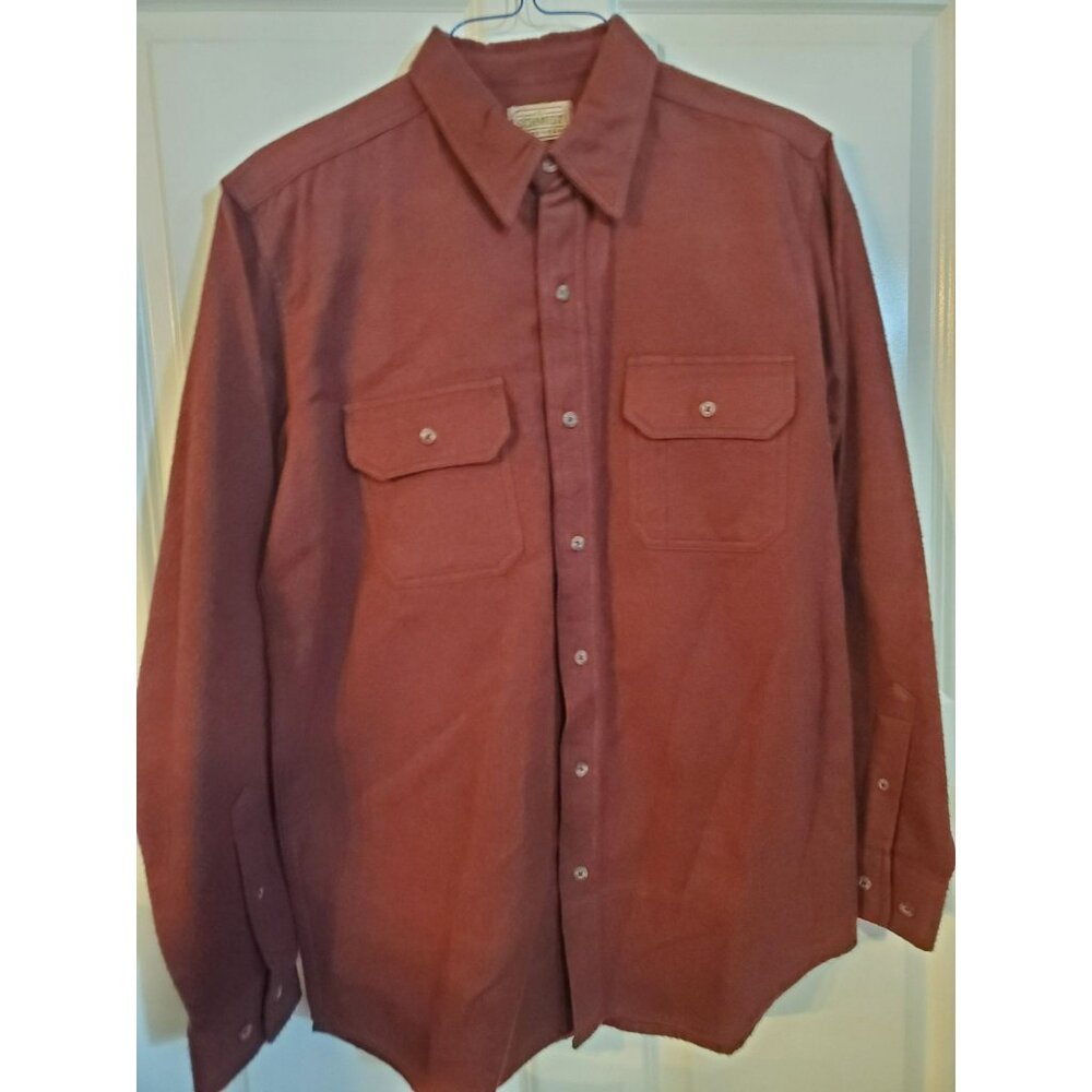 C.E. Schmidt Workwear Men's shirt Size Medium Red Button Closure Long Sleeve